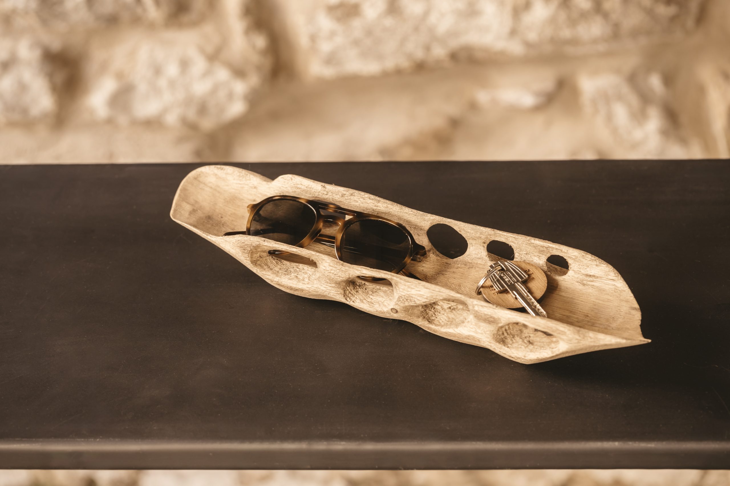 Artículos de mesa artesanales a la venta 2 Artículos de mesa artesanales de metal y madera